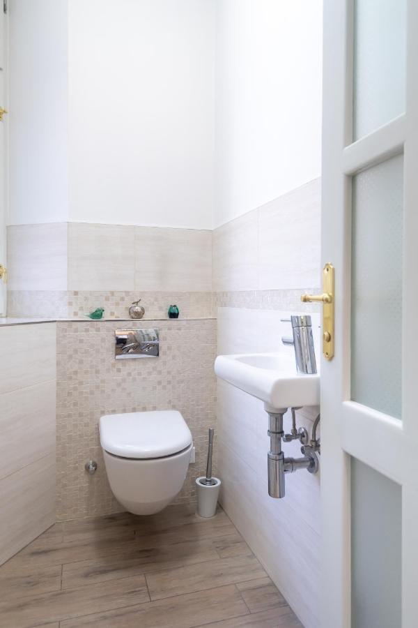 Quiet Apartment In The Heart Of Old Town Centre 프라하 외부 사진